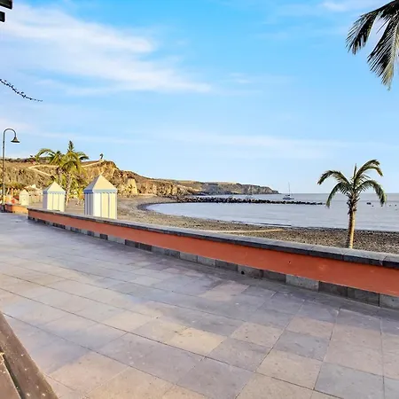 5 Seconds Beach